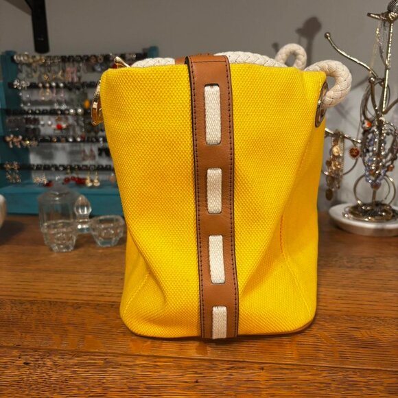 Michael Kors Marina Medium Grab Bag - Picture 4 of 7